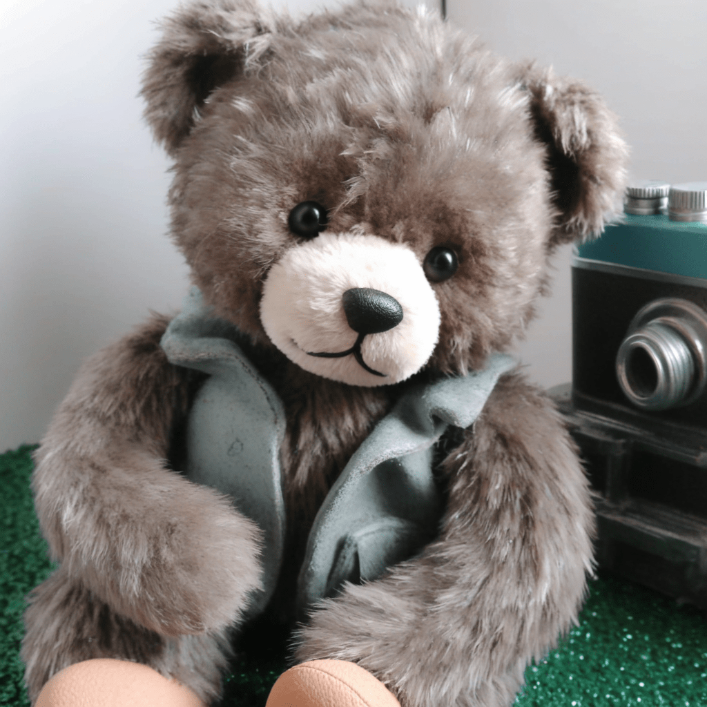 草莓熊bear133 限量款